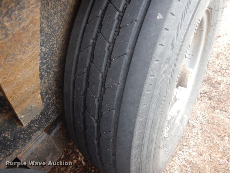 image for item IH9253 2010 Kaufman  tilt deck equipment trailer