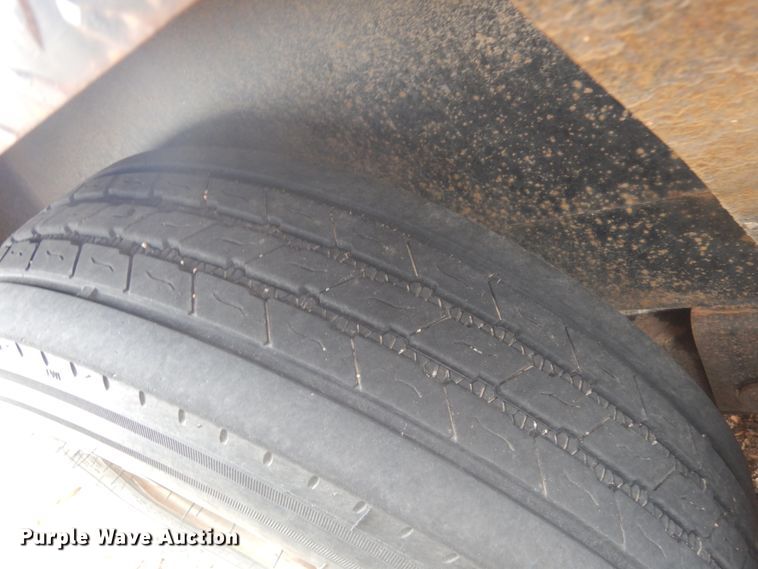 image for item IH9253 2010 Kaufman  tilt deck equipment trailer