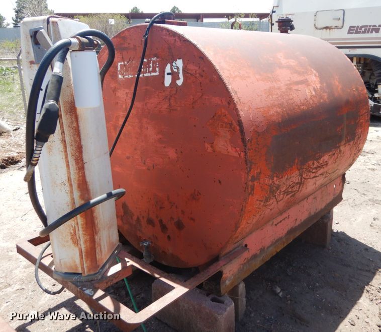image for item IH9256 Eaton  fuel tank