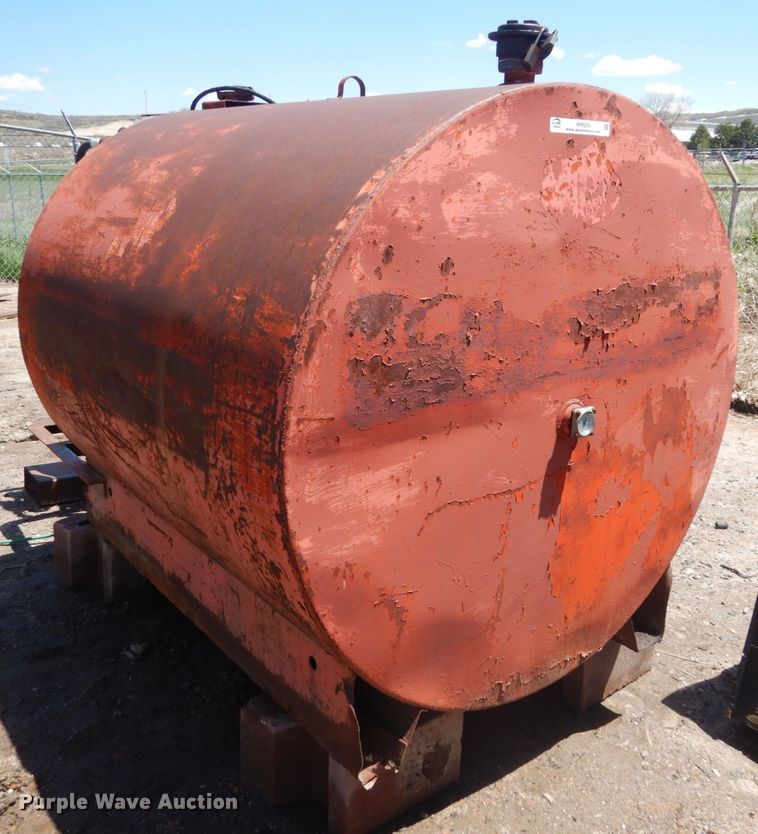 image for item IH9256 Eaton  fuel tank