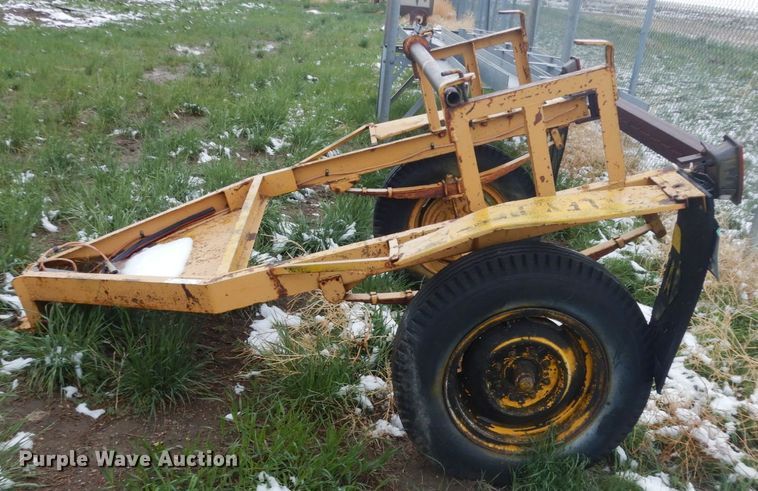 image for item IH9270 1993 shop built reel trailer