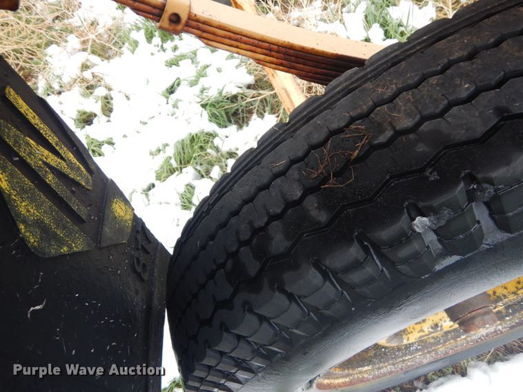 image for item IH9270 1993 shop built reel trailer