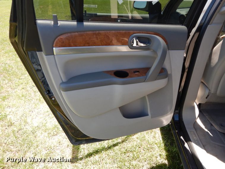 image for item IL9298 2008 Buick Enclave SUV