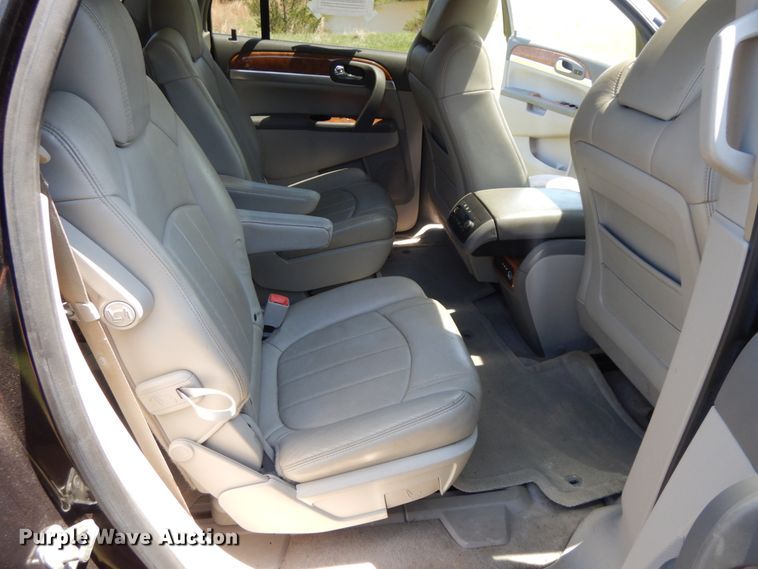 image for item IL9298 2008 Buick Enclave SUV