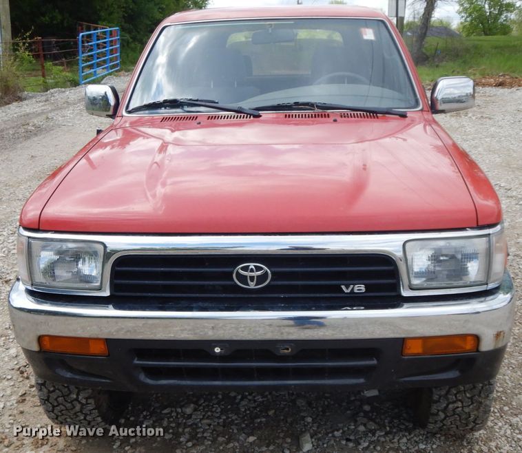 image for item IL9307 1993 Toyota 4Runner SR5  SUV