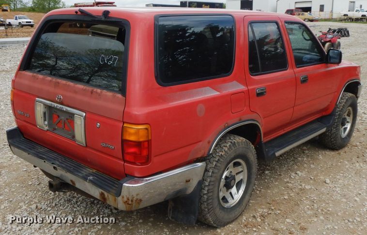 image for item IL9307 1993 Toyota 4Runner SR5  SUV
