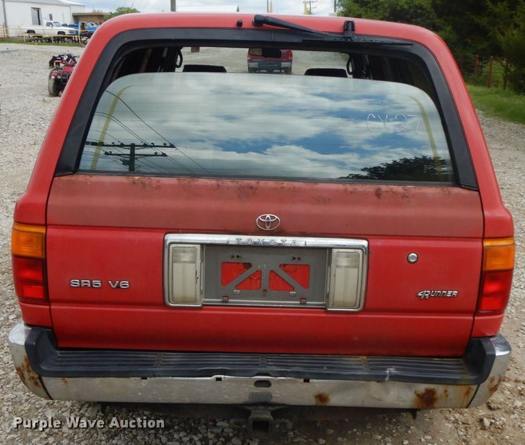 image for item IL9307 1993 Toyota 4Runner SR5  SUV