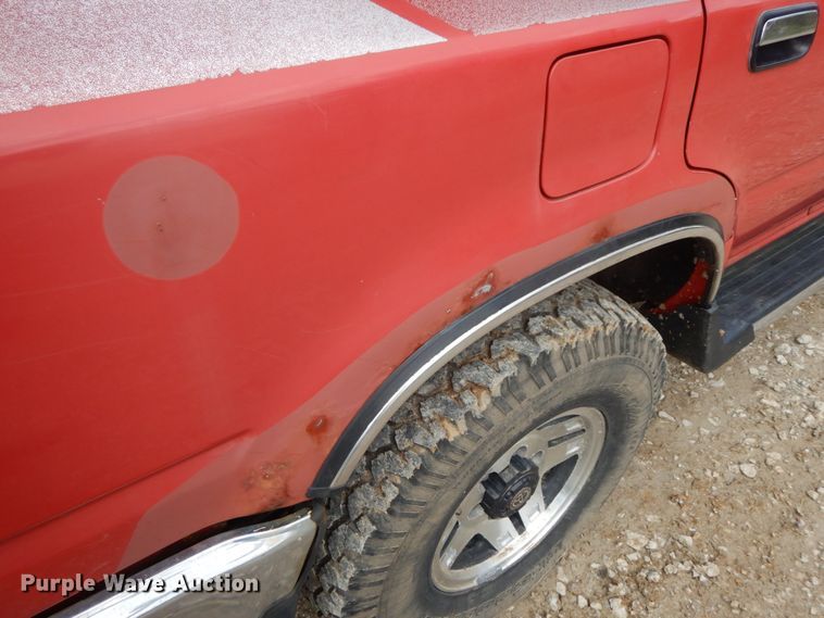 image for item IL9307 1993 Toyota 4Runner SR5  SUV