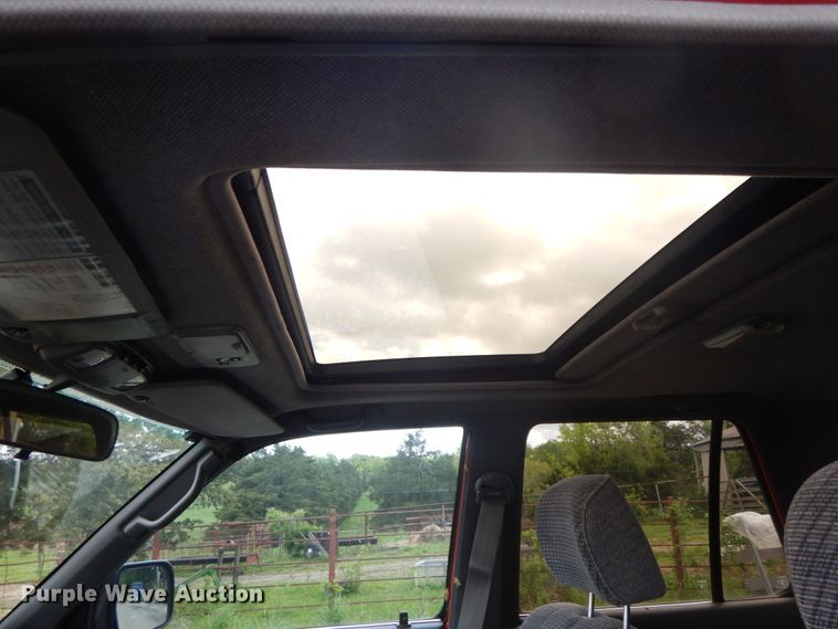 image for item IL9307 1993 Toyota 4Runner SR5  SUV