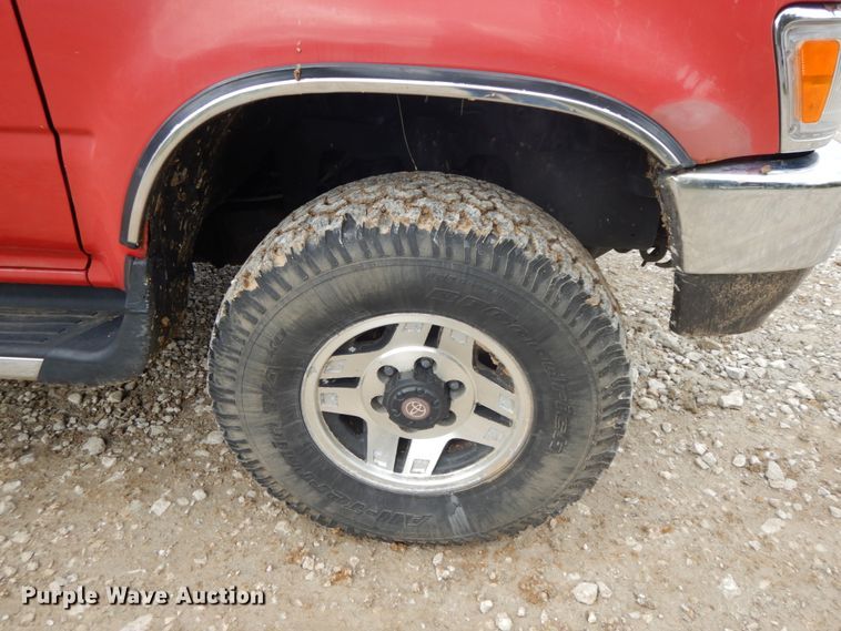 image for item IL9307 1993 Toyota 4Runner SR5  SUV