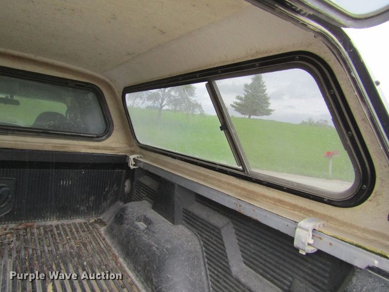 image for item IL9397 2000 Dodge Dakota SLT  Quad Cab pickup truck