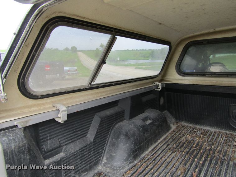 image for item IL9397 2000 Dodge Dakota SLT  Quad Cab pickup truck