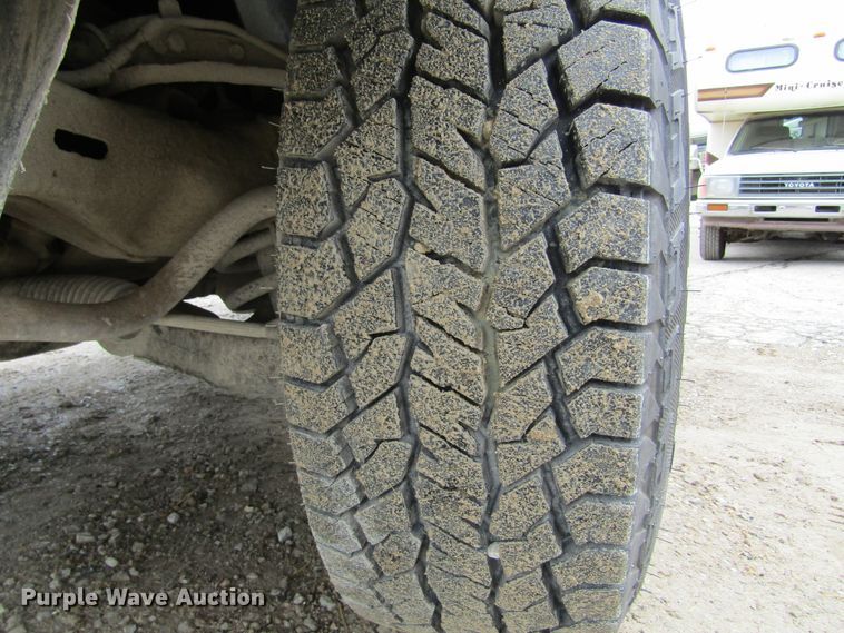 image for item IL9397 2000 Dodge Dakota SLT  Quad Cab pickup truck