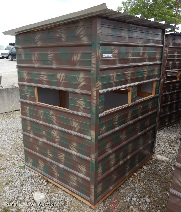 image for item IL9425 Shop built hunting blind