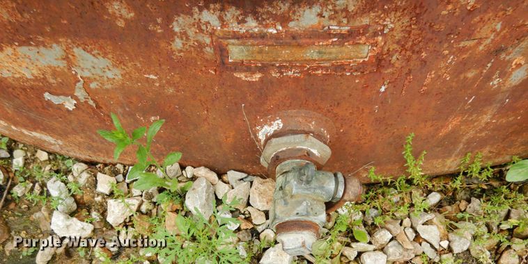 image for item IL9427 Steel tank