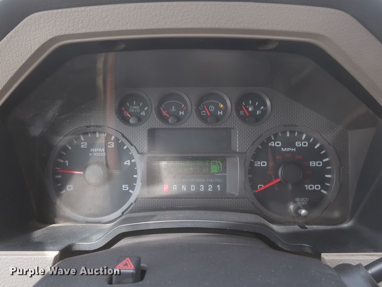 image for item IO9100 2008 Ford F450 Super Duty XL  flatbed truck