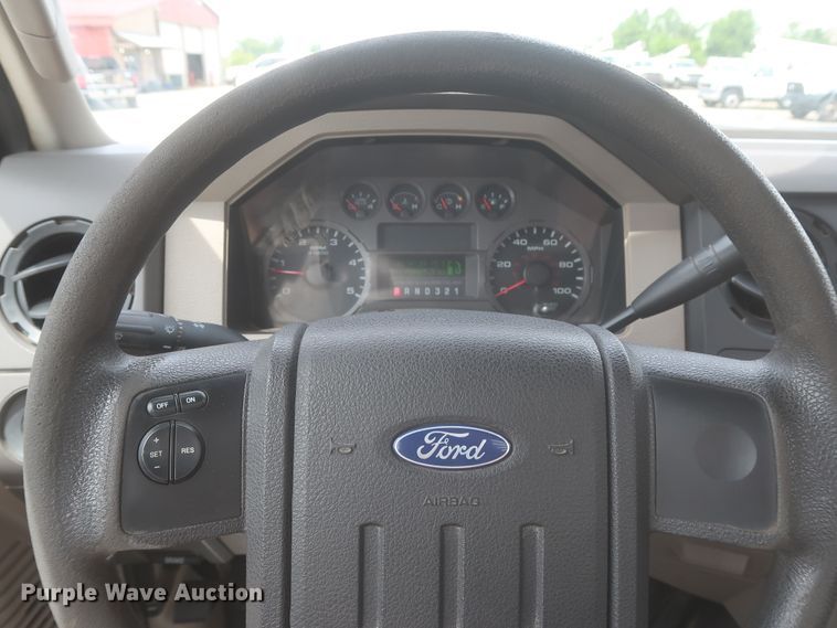 image for item IO9100 2008 Ford F450 Super Duty XL  flatbed truck