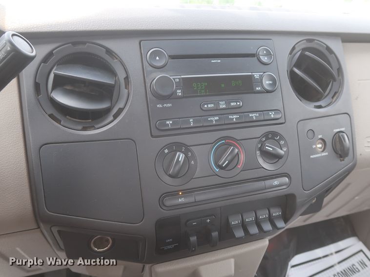 image for item IO9100 2008 Ford F450 Super Duty XL  flatbed truck