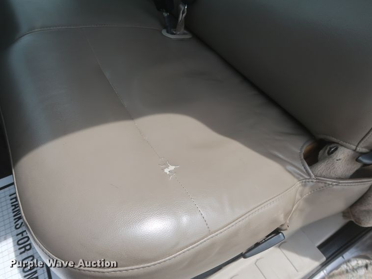 image for item IO9100 2008 Ford F450 Super Duty XL  flatbed truck