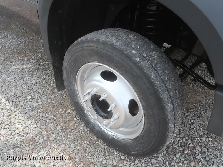 image for item IO9100 2008 Ford F450 Super Duty XL  flatbed truck