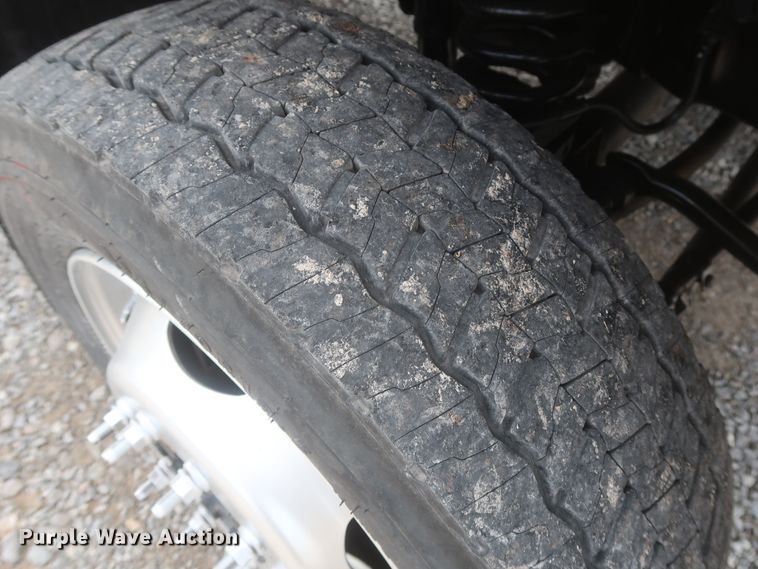 image for item IO9100 2008 Ford F450 Super Duty XL  flatbed truck