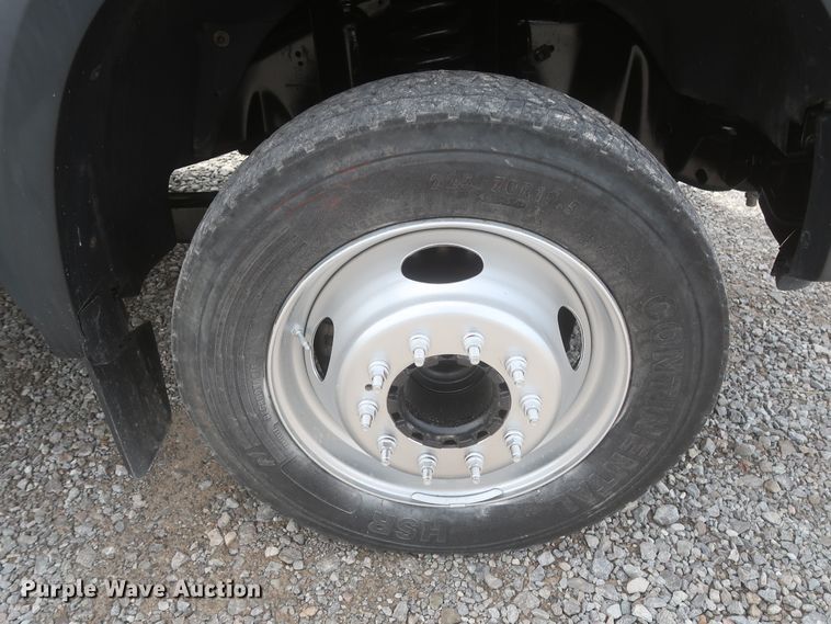 image for item IO9100 2008 Ford F450 Super Duty XL  flatbed truck