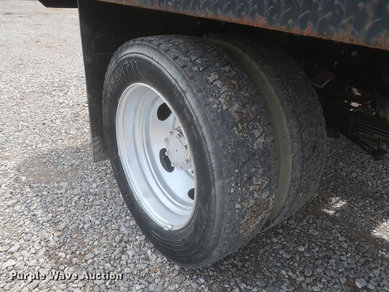 image for item IO9100 2008 Ford F450 Super Duty XL  flatbed truck