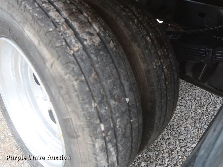 image for item IO9100 2008 Ford F450 Super Duty XL  flatbed truck