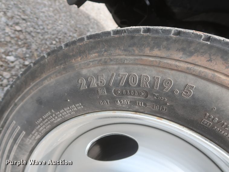 image for item IO9100 2008 Ford F450 Super Duty XL  flatbed truck