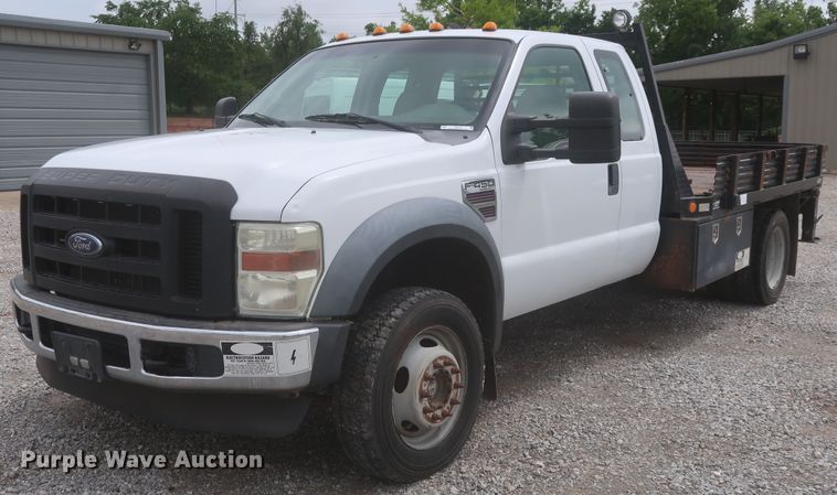 image for item IO9103 2008 Ford F450 Super Duty XL  flatbed truck