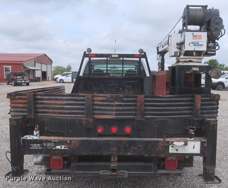 image for item IO9103 2008 Ford F450 Super Duty XL  flatbed truck