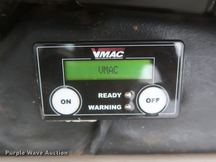 image for item IO9103 2008 Ford F450 Super Duty XL  flatbed truck