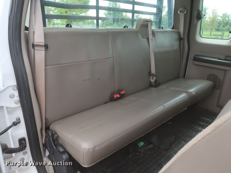 image for item IO9103 2008 Ford F450 Super Duty XL  flatbed truck