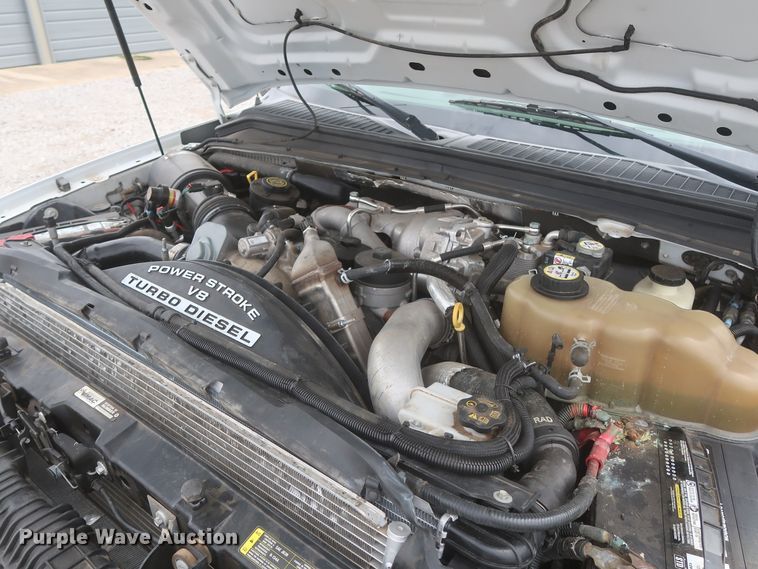 image for item IO9103 2008 Ford F450 Super Duty XL  flatbed truck