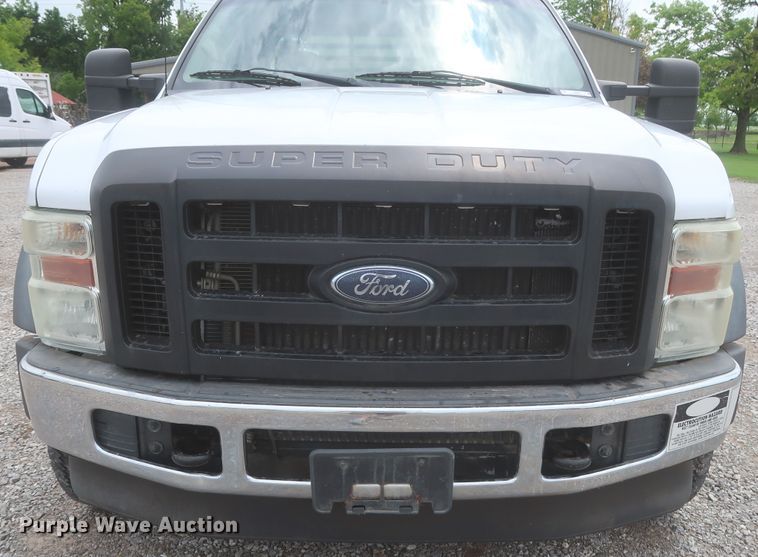 image for item IO9103 2008 Ford F450 Super Duty XL  flatbed truck