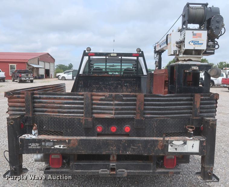 image for item IO9103 2008 Ford F450 Super Duty XL  flatbed truck