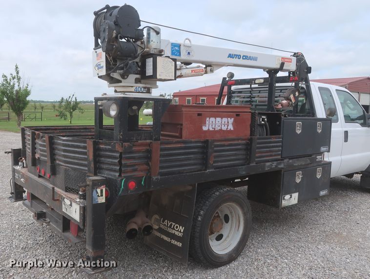 image for item IO9103 2008 Ford F450 Super Duty XL  flatbed truck