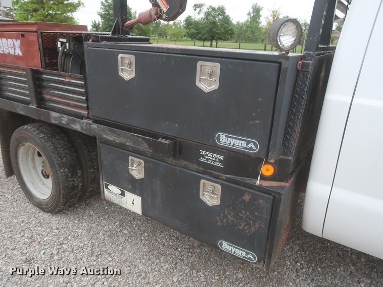 image for item IO9103 2008 Ford F450 Super Duty XL  flatbed truck