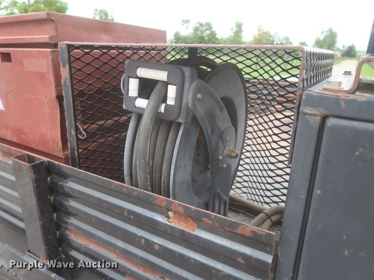 image for item IO9103 2008 Ford F450 Super Duty XL  flatbed truck