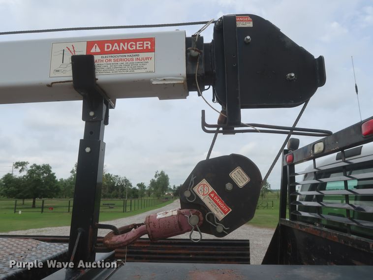 image for item IO9103 2008 Ford F450 Super Duty XL  flatbed truck