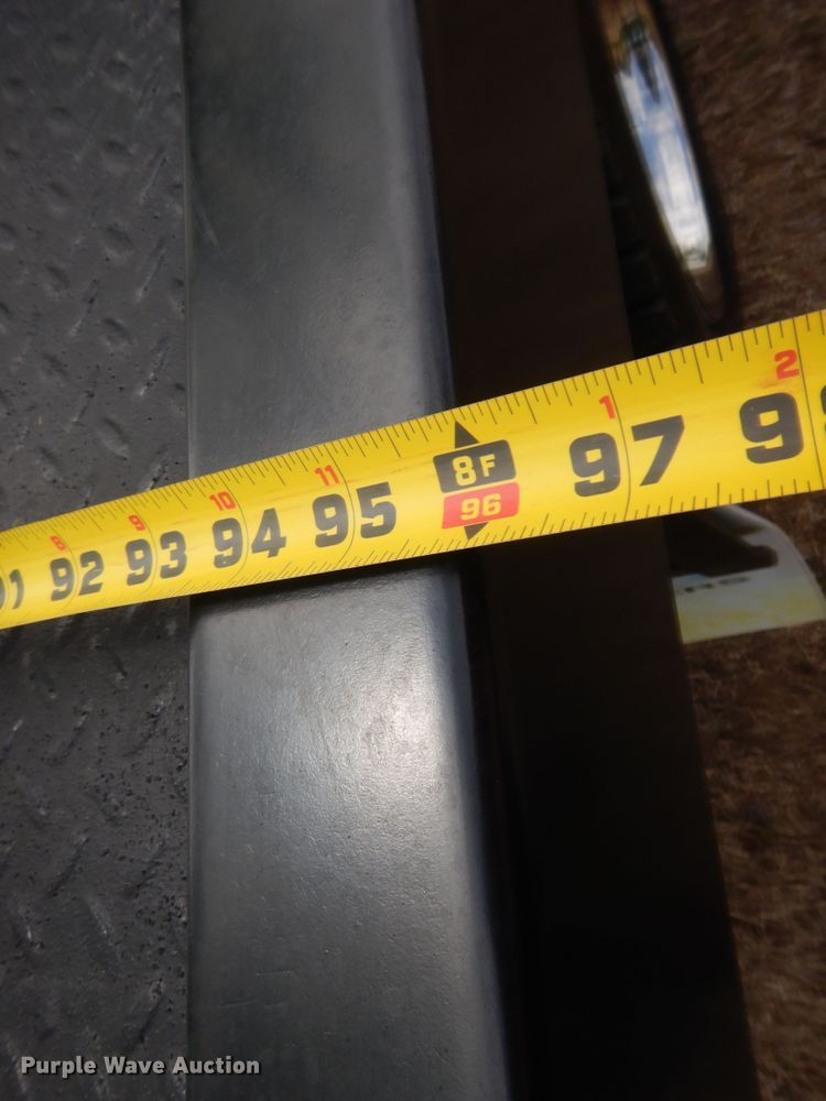 image for item IP9772 2011 Ford F550 Super Duty  flatbed truck