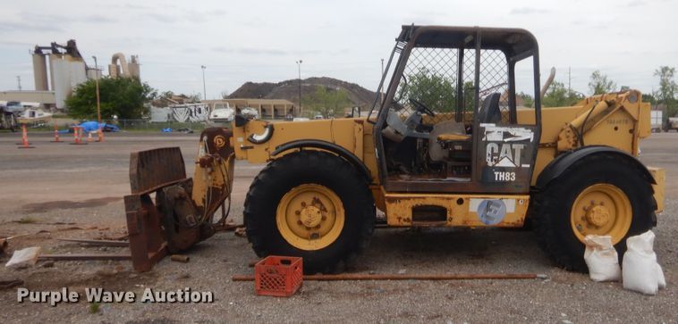 image for item IP9784 2001 Caterpillar TH83  telehandler