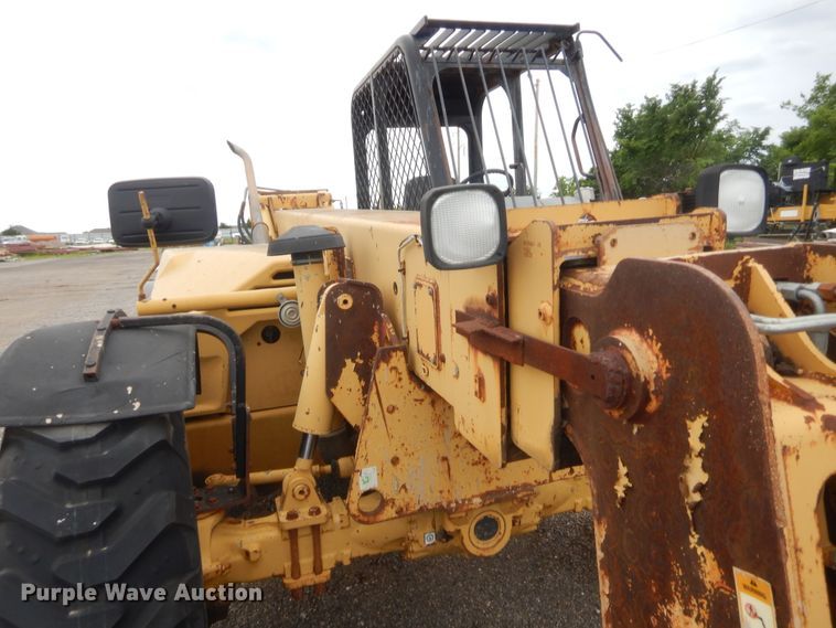 image for item IP9784 2001 Caterpillar TH83  telehandler