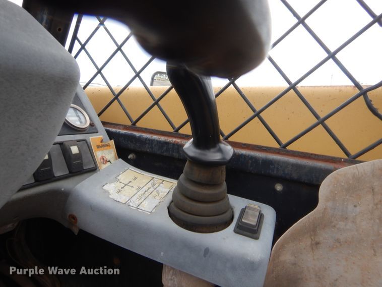 image for item IP9784 2001 Caterpillar TH83  telehandler