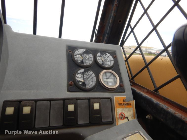 image for item IP9784 2001 Caterpillar TH83  telehandler