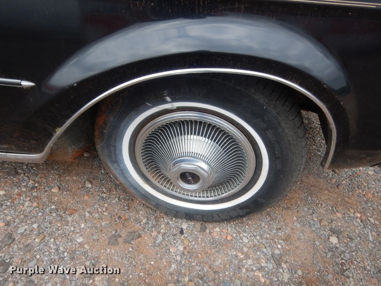 image for item IP9828 1969 Lincoln Continental Mark III