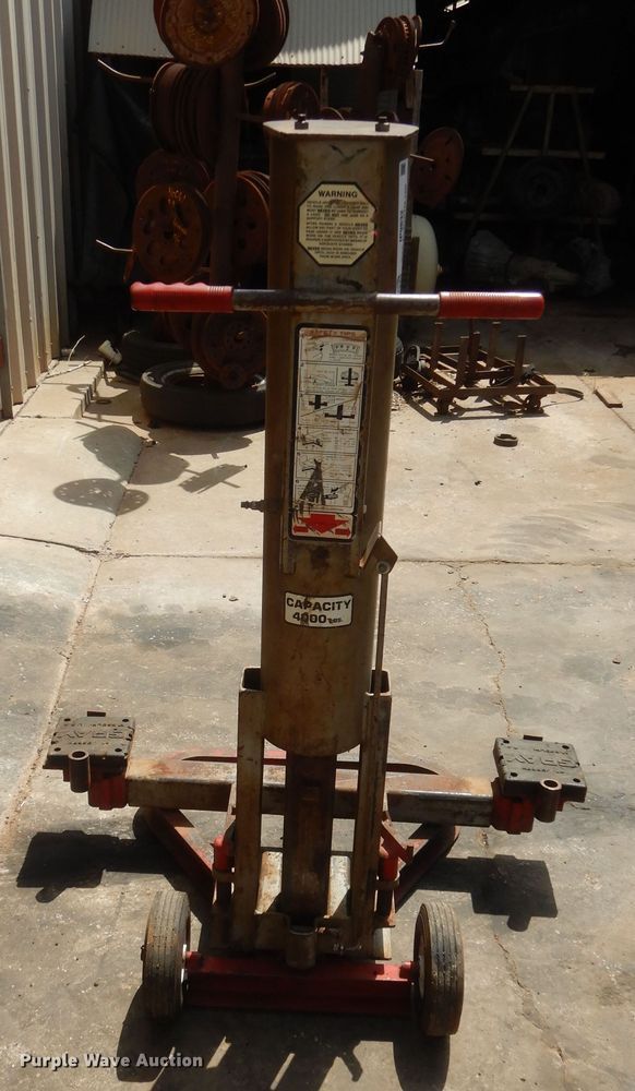 image for item IP9832 Gray  jack