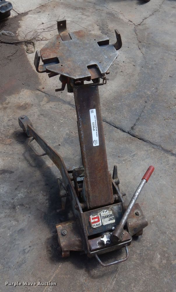 image for item IP9833 Transmission jack