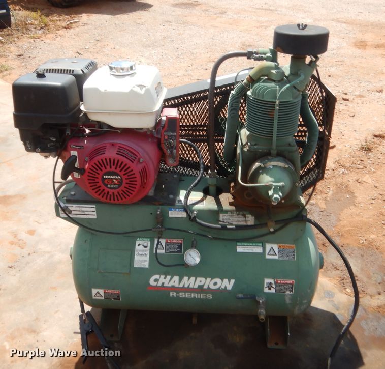 image for item IP9836 Champion HGR7-3H  air compressor