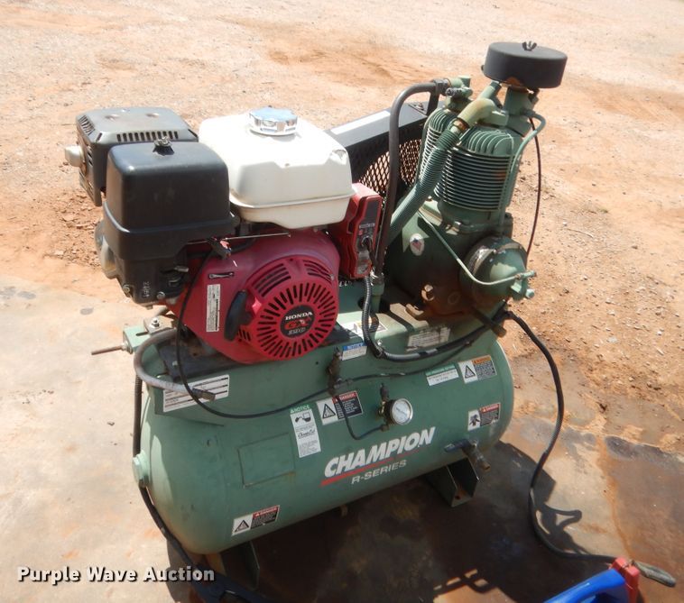 image for item IP9836 Champion HGR7-3H  air compressor